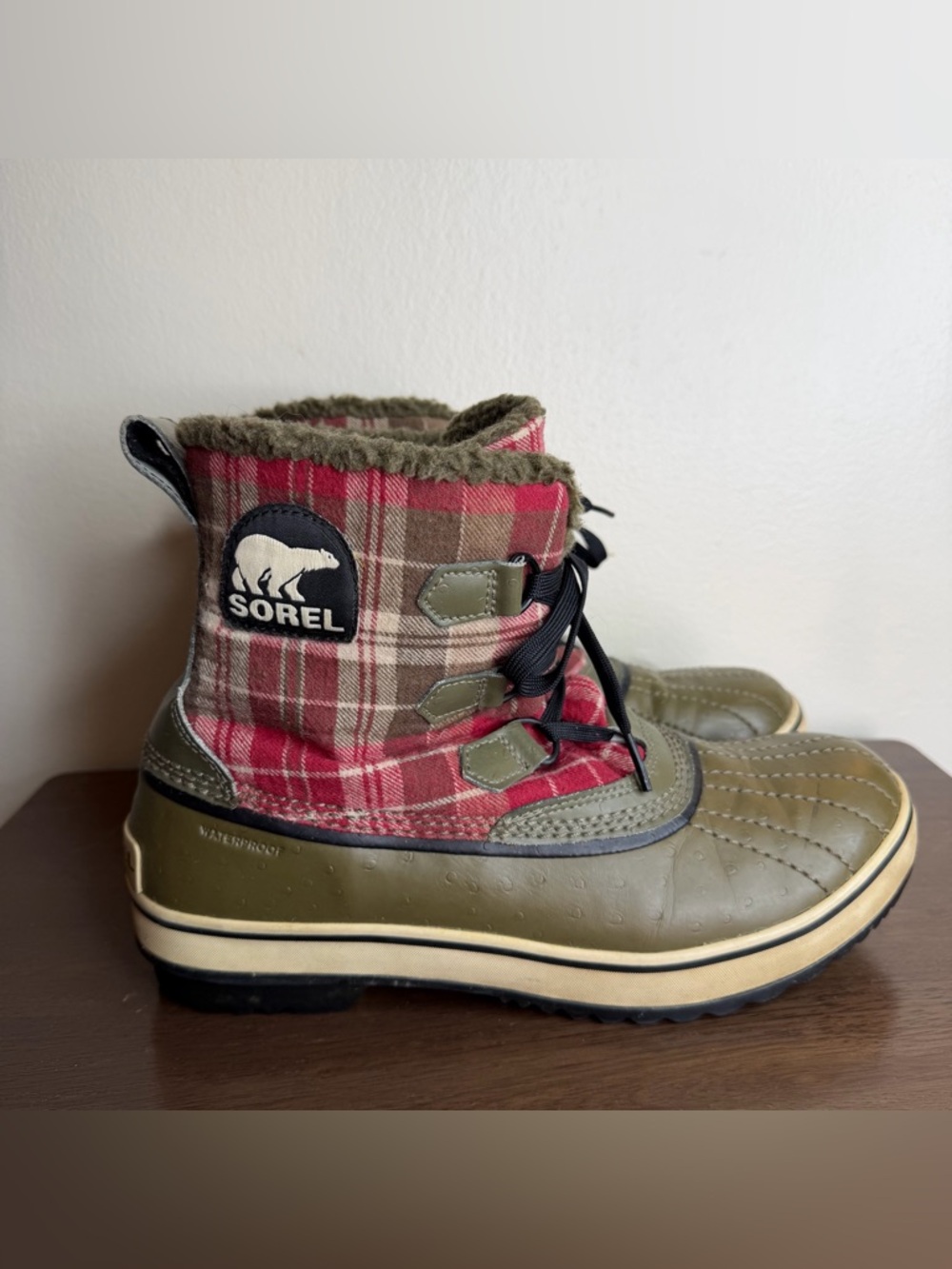 SOREL Tivoli Plaid Waterproof Green Snow Boots  Sz 10 Womens